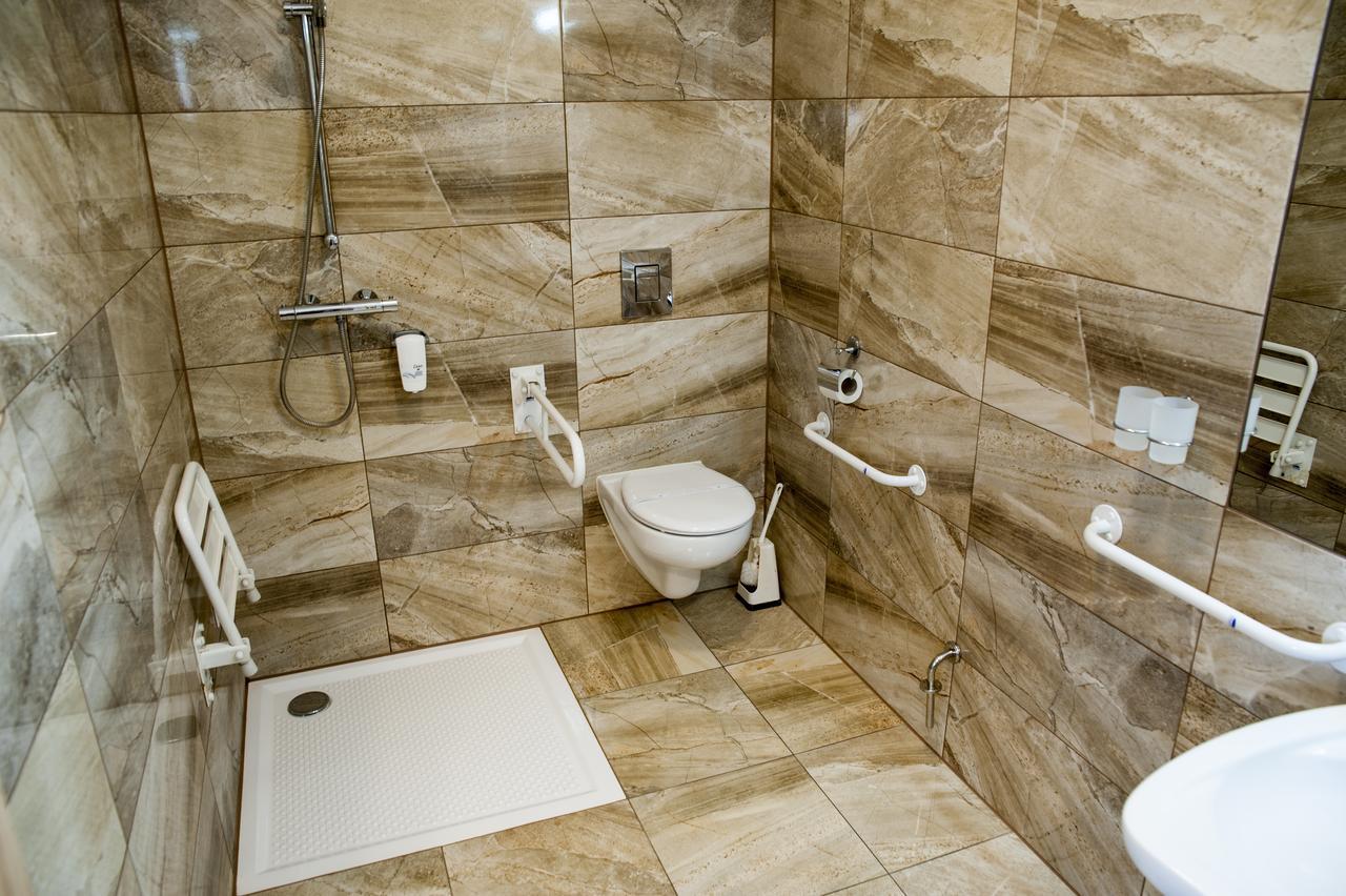Hotel Pod Szyszkami Kozmin 외부 사진